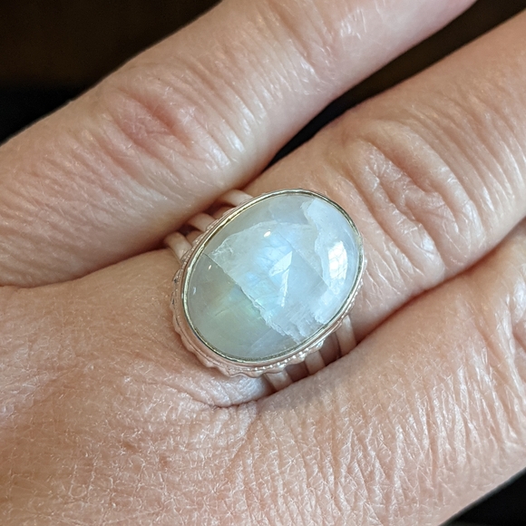 Natural Rainbow Moonstone 925 Silver Ring size 7.5 - Picture 10 of 13